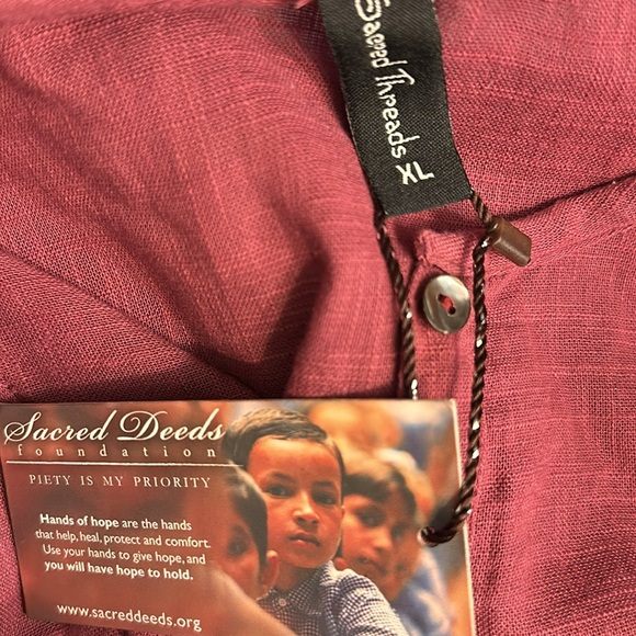 NWT.  Sacred Threads Cotton Blouse L/XL. RD/RD - Picture 3 of 4